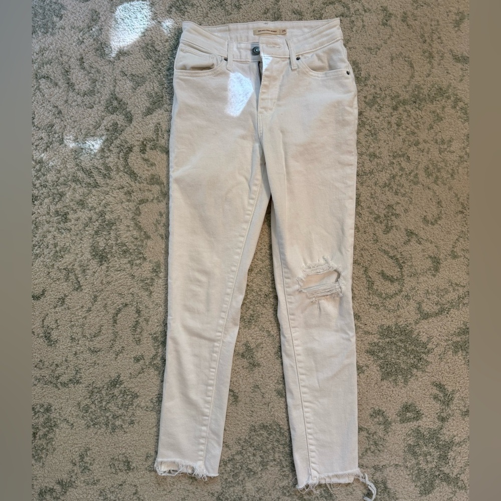 Levi's Skinny Jeans Distressed Denim